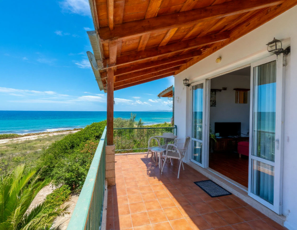 snyat-dom-s-2-spalnyami-na-more